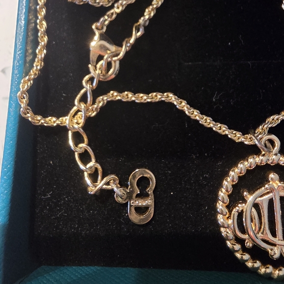 Stunning Vintage Christian Dior Gold Plated Logo Crystal Necklace - Picture 3 of 3